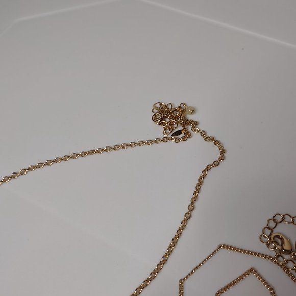 Black And Gold Tone Necklace And Earring Set - Picture 7 of 11